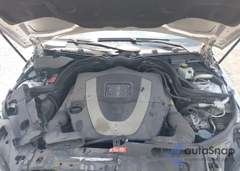 2010 Mercedes-Benz C 300 Luxury 4Matic/Sport 4Matic z USA, uszkodzony, nr VIN WDDGF8BB7AF480620